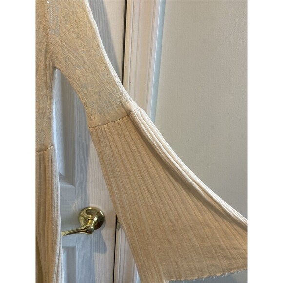 Floreat Dress Womens Medium Petite Ivory Lace Bell Sleeve Pleated Knit Midi - Picture 7 of 15